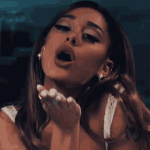 Ariana Grande Gifs Tenor