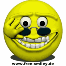 Funny Smiley Face GIFs | Tenor