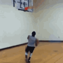 Basketball Player With Broken Leg GIFs | Tenor
