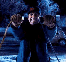 Clark Griswold GIFs | Tenor