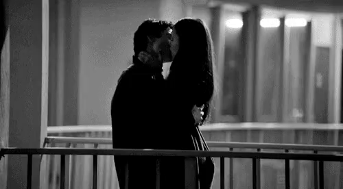 Damon Elena Gif Damon Elena Kiss Discover Share Gifs