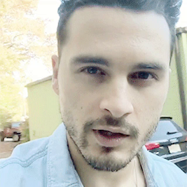 Enzo St John Michael Malarkey Gif Enzostjohn Michaelmalarkey Enzotalking Discover Share Gifs