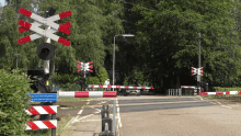 Train Crossing Gifs Tenor - dutch railroad crossing roblox