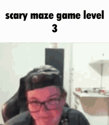 Scary Maze Funny Gifs Tenor - roblox horror maze game