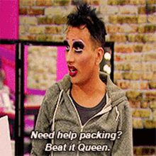 Need Help Packing Beat It Queen GIF - NeedHelpPacking BeatItQueen -  Discover & Share GIFs