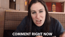 Comment Right Now Julia Goolia GIF - CommentRightNow JuliaGoolia LeaveYourComment GIFs