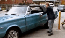 tenor.gif