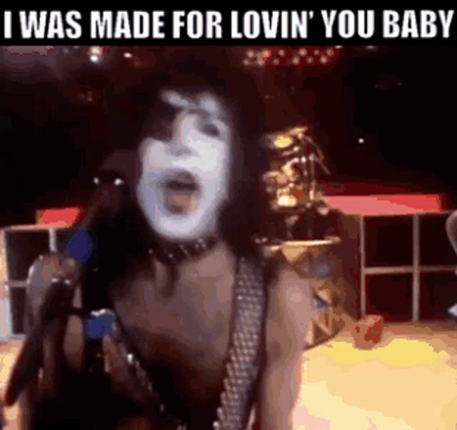 Kiss Iwas Made For Lovin You Gif Kiss Iwasmadeforlovinyou Youweremadeforlovinme Discover Share Gifs