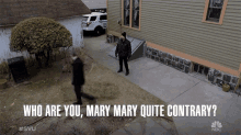 Who Are You Mary Mary Quite Contrary Confused GIF - WhoAreYouMaryMaryQuiteContrary WhoAreYou Confused GIFs