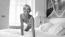 Sexy Bed GIF - Sexy Bed Sexy Lady GIFs