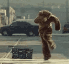 GIF