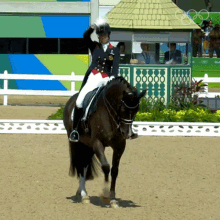 Pat Horse Charlotte Dujardin GIF - Pat Horse Charlotte Dujardin Olympics GIFs