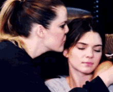 Kendall Jenner Kiss On Head GIF - Kendall Jenner Kiss On Head Kiss GIFs