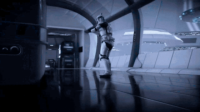 Grevious Crawl GIF - Grevious Crawl Scuttle - Discover & Share GIFs