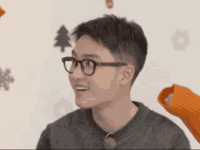 Exo Do Kyungsoo GIF - Exo Do Kyungsoo Shoulder Tap GIFs