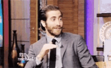 Jake Gyllenhaal Maybe GIF - Jake Gyllenhaal Maybe GIFs