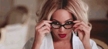 Pulling Off Glasses - Beyonce GIF - Beyonce Glasses Sexy GIFs
