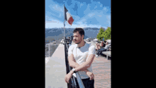 GIF