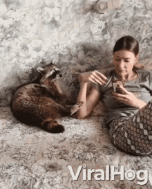 Hey Come Here GIF - Hey Come Here Cuddle GIFs