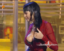 Overflowing-tits Gifs 
