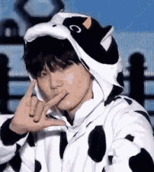 Cow Yoongi GIF - Cow Yoongi Bts GIFs