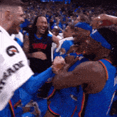 a gatorade shirt is being worn by a group of thunder players