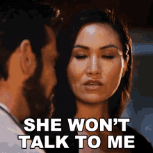 She Wont Talk To Me Violet GIF - She Wont Talk To Me Violet Blood And Treasure GIFs