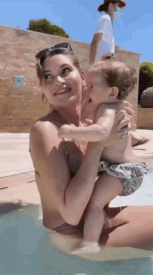 Jules Trass Agatha Trass GIF - Jules Trass Agatha Trass Trass Family GIFs