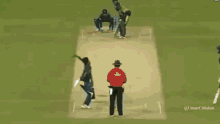 Shahid Afridi Afridi Out GIF - Shahid Afridi Afridi Out Duck Out GIFs