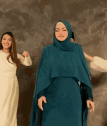 lip lap raya siti nurhaliza green hijab shaking