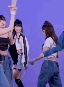 Yunjin Dancing Le Sserafim GIF - Yunjin Dancing Le Sserafim Le Sserafilm Dancing GIFs