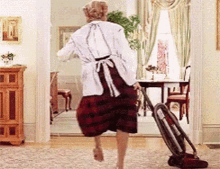 Mrs Doubtfire Cleaning GIF - Mrs Doubtfire Cleaning Dancing GIFs
