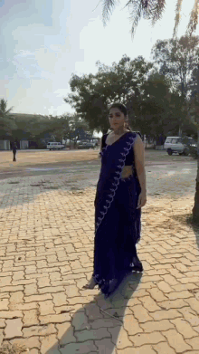 Rashmi Goutham Keert GIF - Rashmi Goutham Keert Saree GIFs