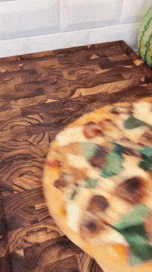 Grilled Sausage Pizza Food GIF - Grilled Sausage Pizza Pizza Food GIFs