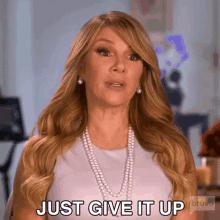 Just Give It Up Real Housewives Of New York GIF - Just Give It Up Real Housewives Of New York Rhony GIFs