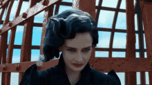 Missp Invite You Bird Girl GIF - Miss Peregrines Miss Peregrines Home For Peculiar Children Miss Peregrines Film GIFs