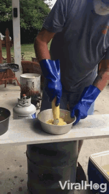 Grinding Corn Cutting Corn GIF - Grinding Corn Cutting Corn Processing GIFs