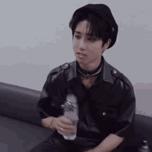 Han Jisung Stray Kids GIF - Han Jisung Stray Kids Water Bottle GIFs