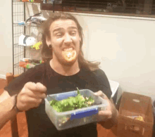 Throw Food Fight GIF - Throw Food Fight Salad GIFs