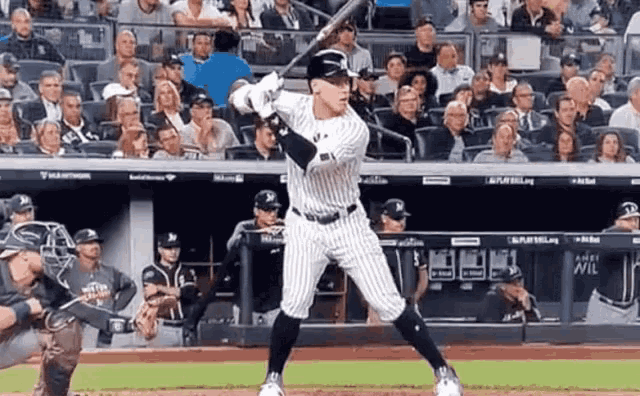 Aaron Judge Baseball GIF - Aaron Judge Baseball Yankees - Discover & Share  GIFs