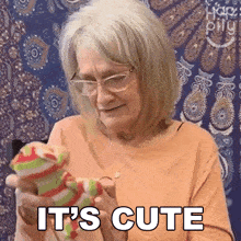 It'S Cute Happily GIF - It'S Cute Happily It'S Lovely GIFs