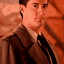 twin peaks dale cooper kyle mac lachlan thumbs up ok