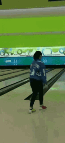 bowling happy