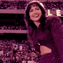 Latina Hot GIF - Latina Hot Selena GIFs