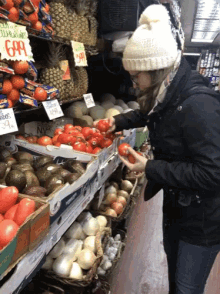 shopping tomatoes