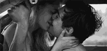 Making Out Kiss GIF - Making Out Kiss Intimate GIFs