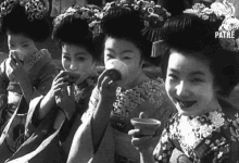 Women Geisha GIF - Women Geisha Japanese GIFs