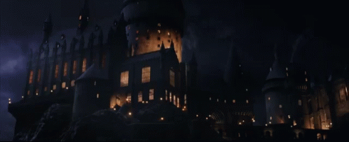 FICHA DE SAOIRSE O'SULLIVAN Harry-potter-castle
