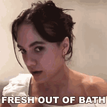 Fresh Out Of Bath Saoirse GIF - Fresh Out Of Bath Saoirse Fresh From The Bathroom GIFs