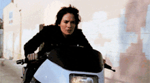 Lena Headey Sarah Connor Motorcycle Terminator The Sarah Connor Chronicles Chase GIF